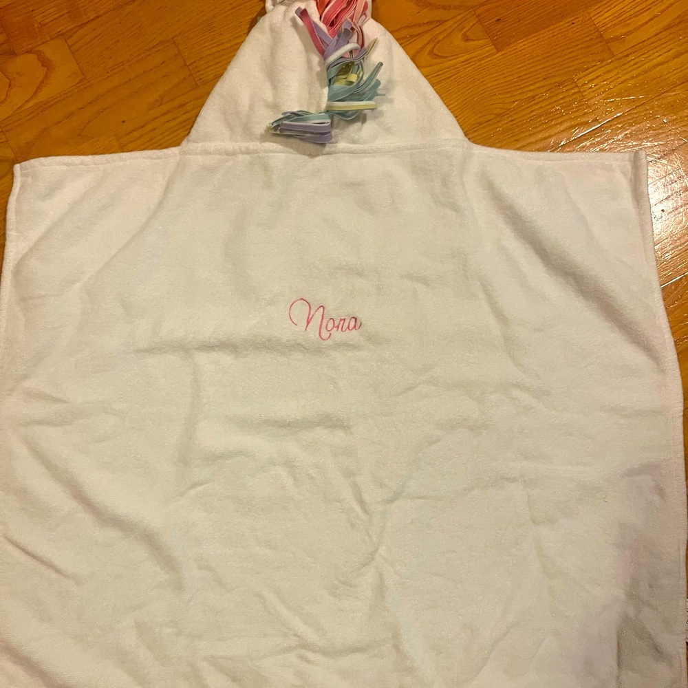 Unicorn Hooded Towel- infant Nora